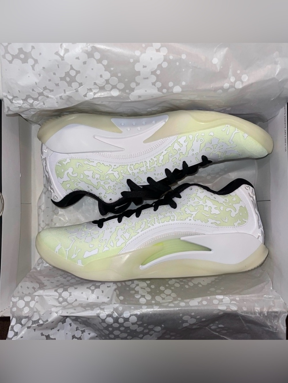 New Air Jordan Zion 3 DR0675-110 Sneaker Men's Volt Low Top Basketball Shoes